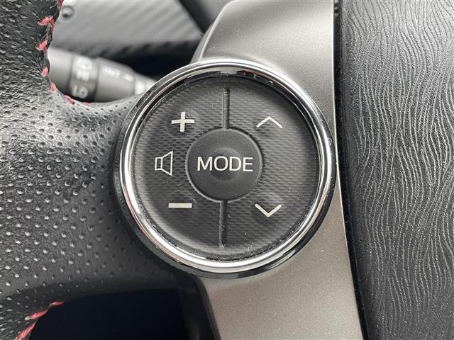 Toyota PRIUS 2014 8272320-6