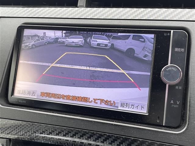 Toyota PRIUS 2014 8272320-9