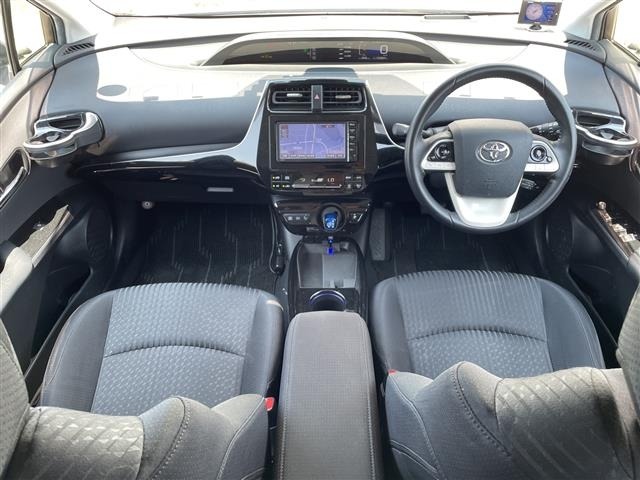 Toyota PRIUS 2016 8272321-17