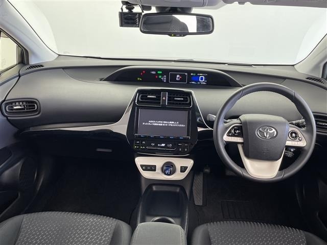 Toyota PRIUS 2017 8272322-13