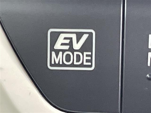 Toyota PRIUS 2017 8272322-2