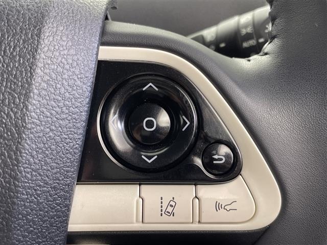 Toyota PRIUS 2017 8272322-3