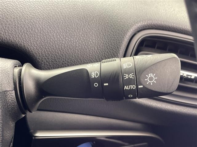 Toyota PRIUS 2017 8272322-7