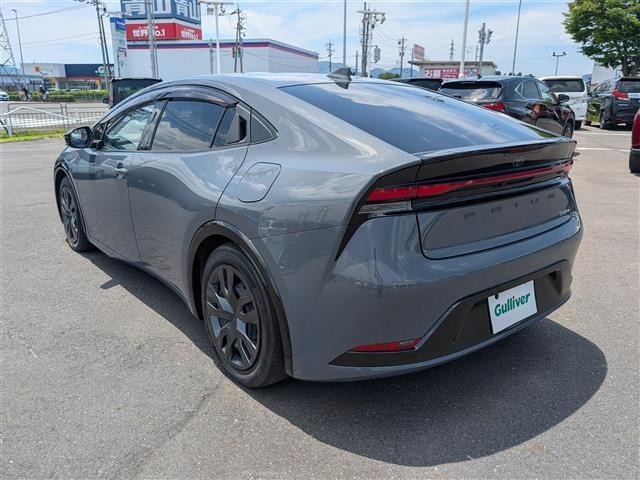 Toyota PRIUS 2023 8272323-13