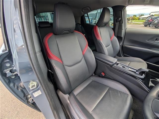 Toyota PRIUS 2023 8272323-21