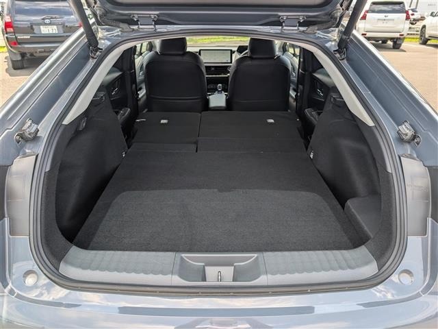 Toyota PRIUS 2023 8272323-3