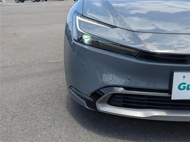 Toyota PRIUS 2023 8272323-5