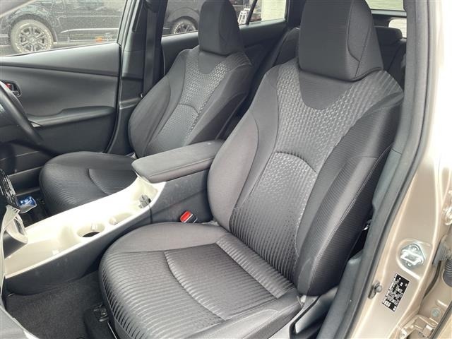 Toyota PRIUS 2016 8272324-2