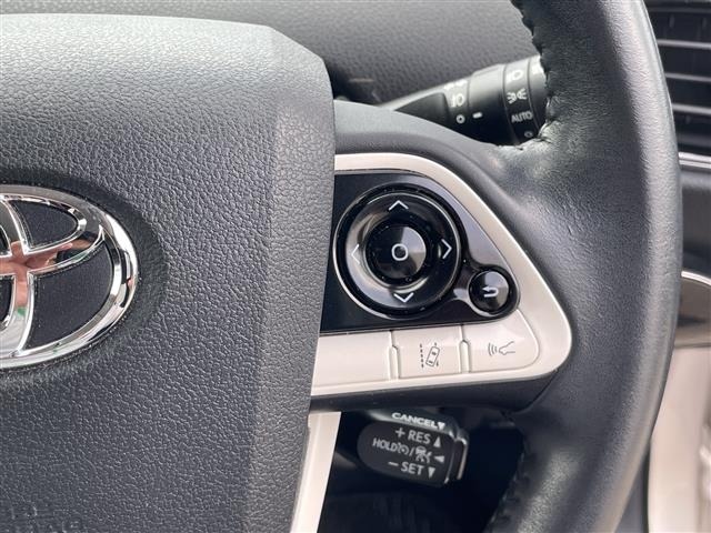 Toyota PRIUS 2016 8272324-3