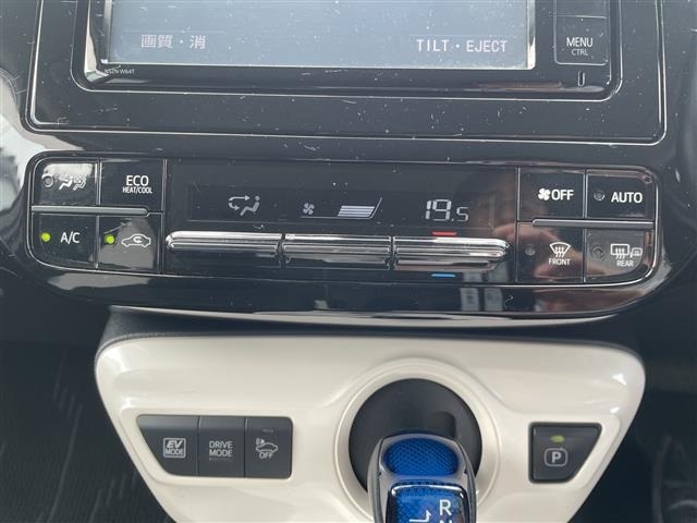 Toyota PRIUS 2016 8272324-5