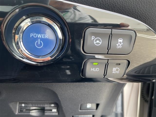Toyota PRIUS 2016 8272324-8