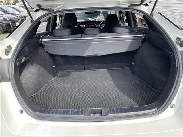 Toyota PRIUS 2017 8272325-10