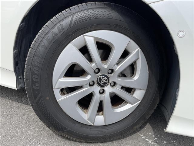 Toyota PRIUS 2017 8272325-11