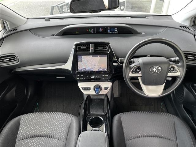 Toyota PRIUS 2017 8272325-14
