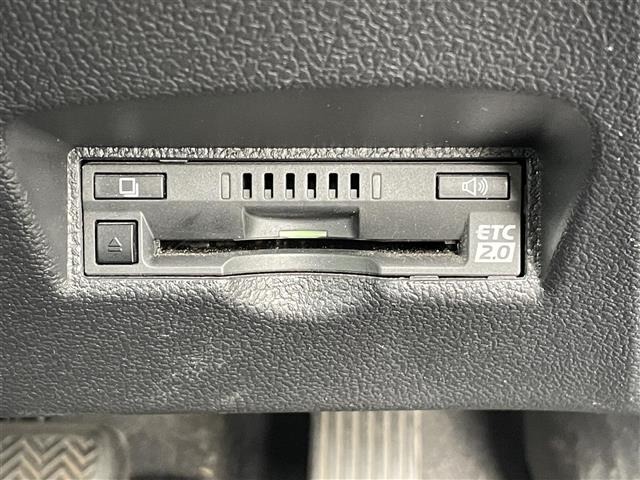 Toyota PRIUS 2017 8272325-19