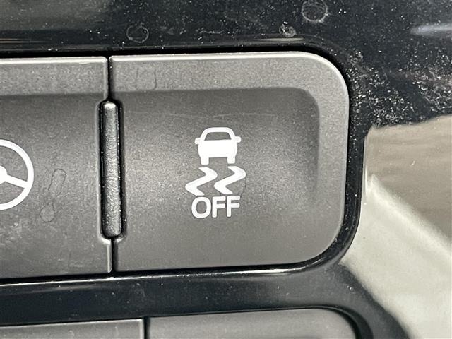 Toyota PRIUS 2017 8272325-3