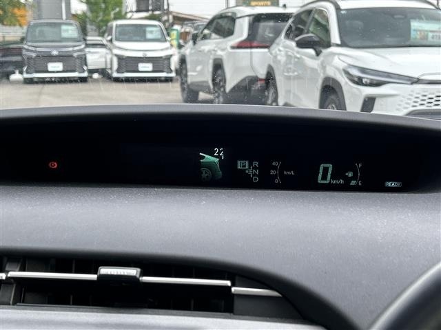 Toyota PRIUS 2015 8272326-16