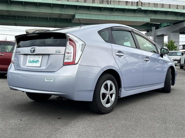 Toyota PRIUS 2015 8272326-2