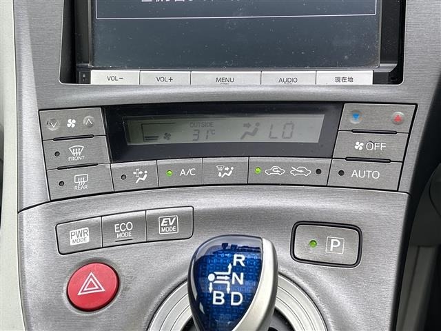 Toyota PRIUS 2015 8272326-3