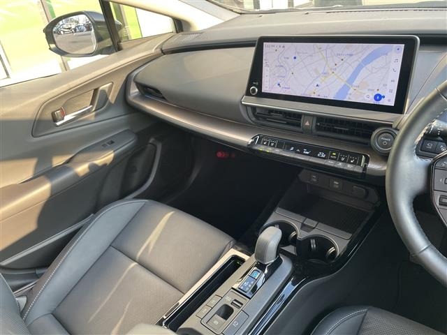 Toyota PRIUS 2023 8272327-11