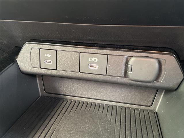 Toyota PRIUS 2023 8272327-21