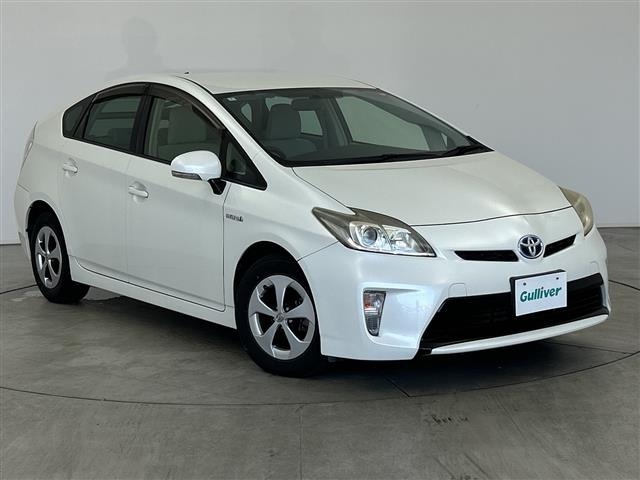 Toyota PRIUS 2014 8272329-0