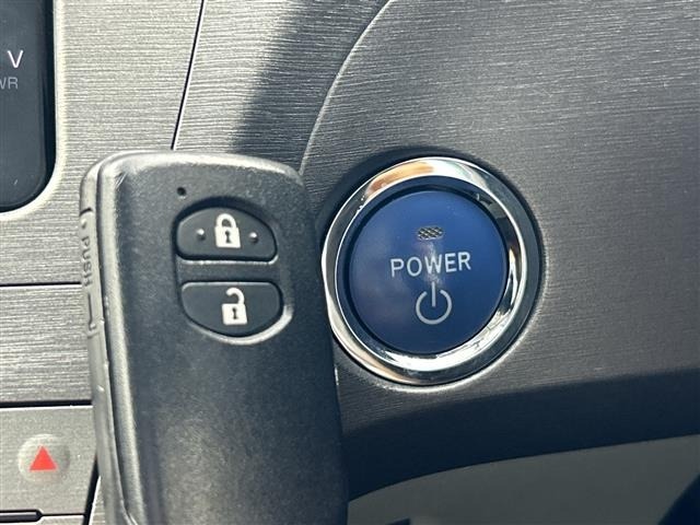 Toyota PRIUS 2014 8272329-12