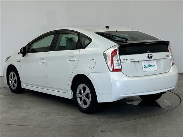Toyota PRIUS 2014 8272329-13