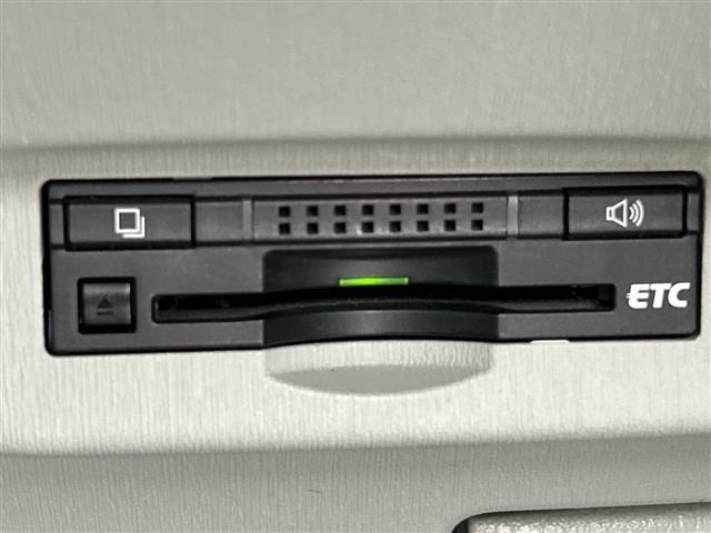 Toyota PRIUS 2014 8272329-16