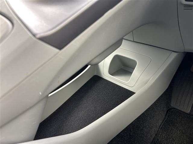 Toyota PRIUS 2014 8272329-2