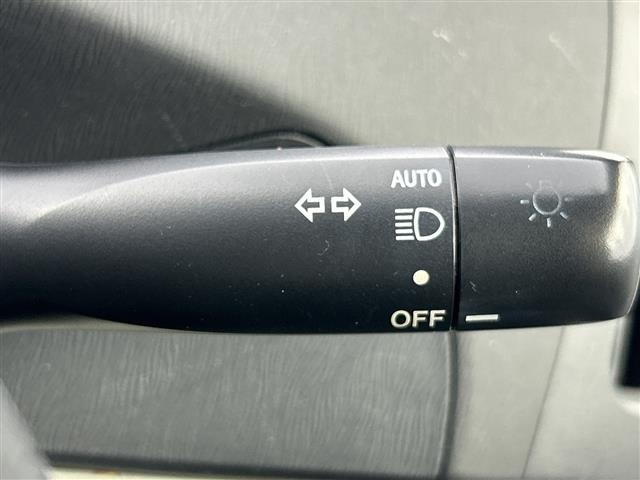 Toyota PRIUS 2014 8272329-3