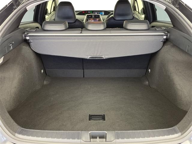 Toyota PRIUS 2022 8272330-11
