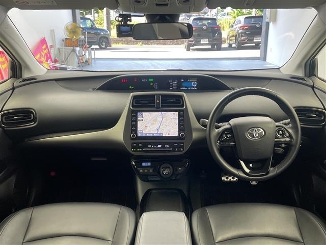 Toyota PRIUS 2022 8272330-14