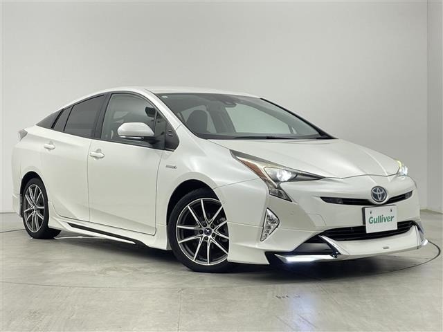 Toyota PRIUS 2019 8272331-0