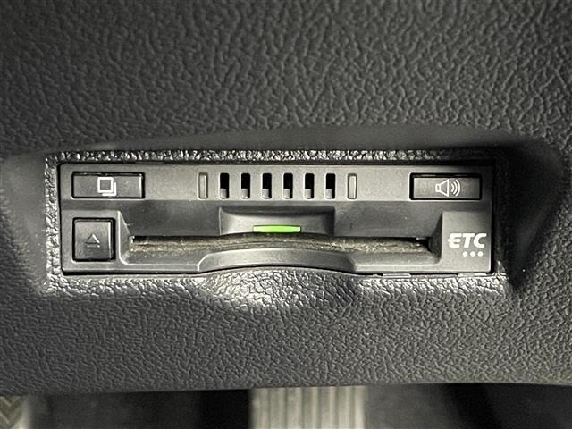 Toyota PRIUS 2019 8272331-17