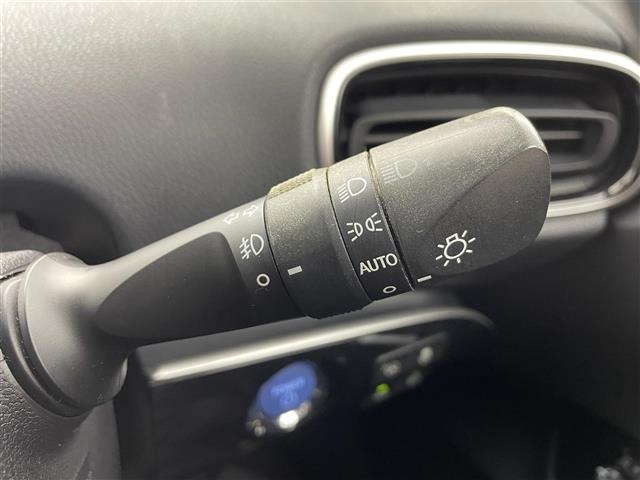 Toyota PRIUS 2019 8272331-8
