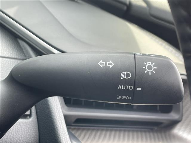 Toyota PRIUS 2025 8272332-9