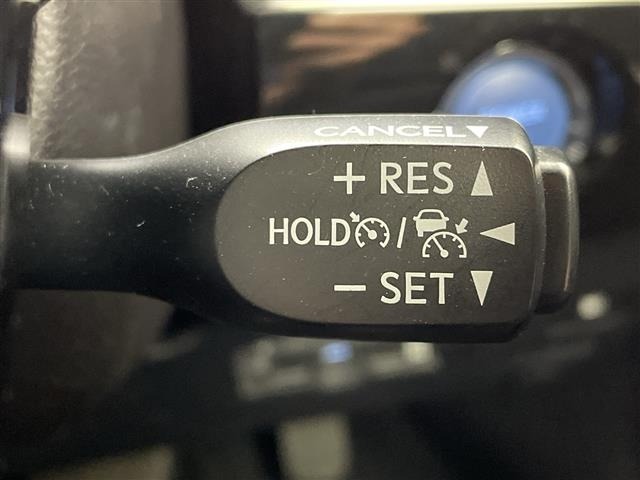 Toyota PRIUS 2019 8272333-12
