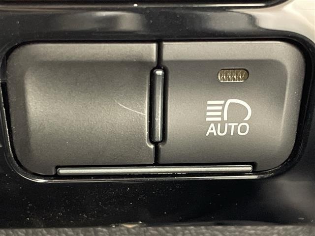 Toyota PRIUS 2019 8272333-19