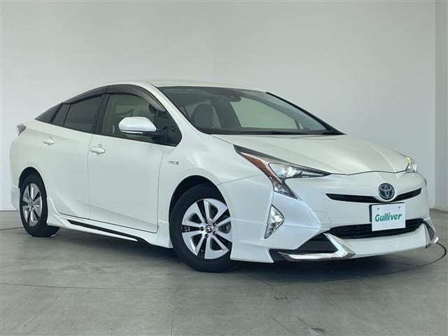 Toyota PRIUS 2016 8272335-0