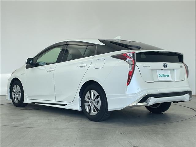 Toyota PRIUS 2016 8272335-13