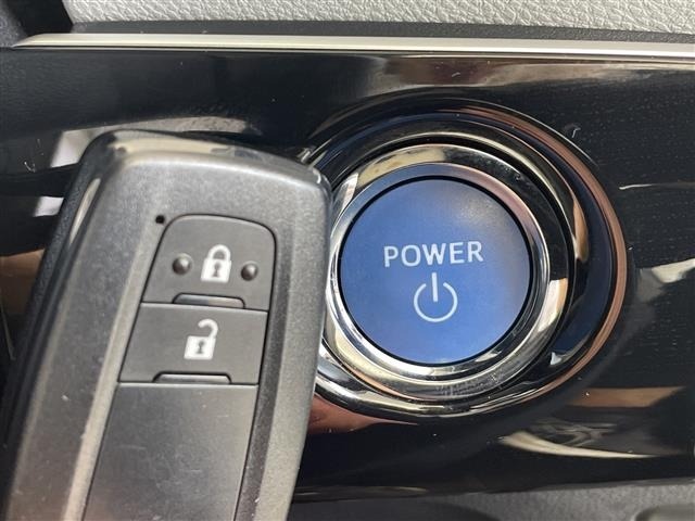 Toyota PRIUS 2016 8272335-22