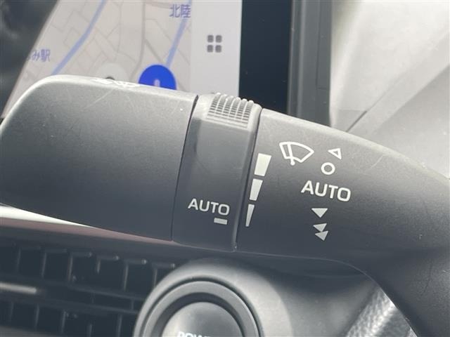 Toyota PRIUS 2023 8272338-1