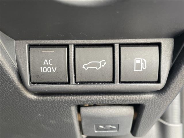 Toyota PRIUS 2023 8272338-8