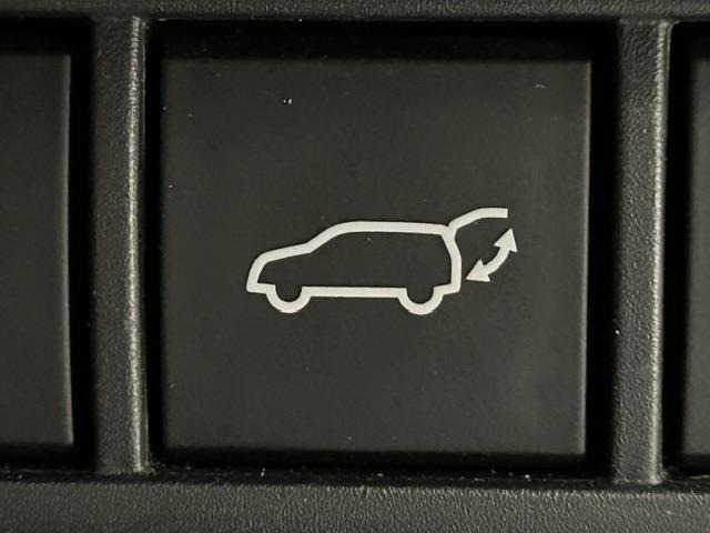 Toyota PRIUS 2023 8272339-1