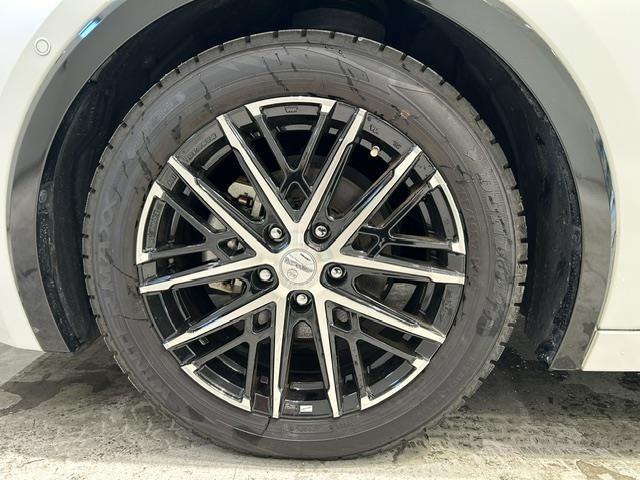 Toyota PRIUS 2023 8272339-6