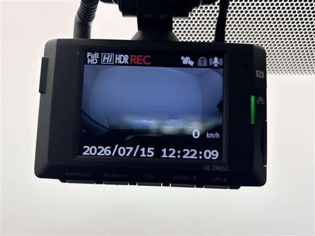 Toyota PRIUS 2021 8272340-22