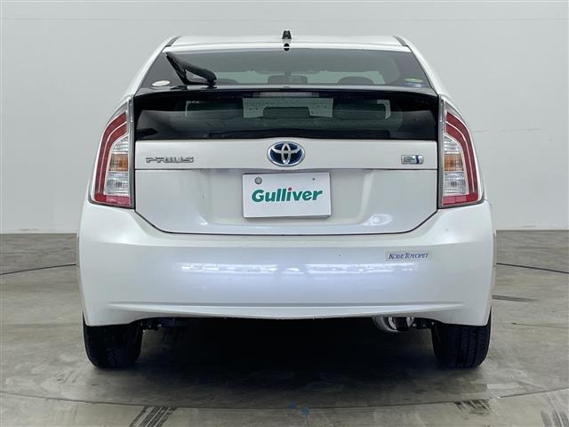 Toyota PRIUS 2013 8272347-6
