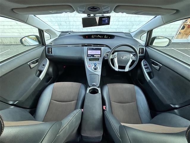 Toyota PRIUS 2015 8272348-14