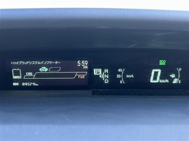 Toyota PRIUS 2015 8272348-21